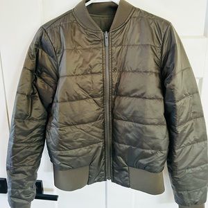 Lululemon flip it, reverse it jacket